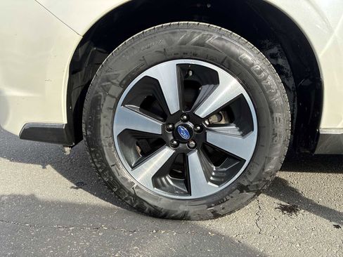 Used 2017 Subaru Forester 2.5i Limited image 19