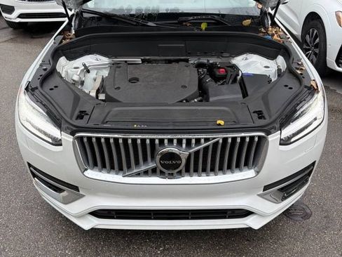 Used 2025 Volvo XC90 B6 Plus AWD/4WD image 7