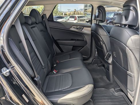 Certified 2023 Kia Sportage SX AWD/4WD image 29