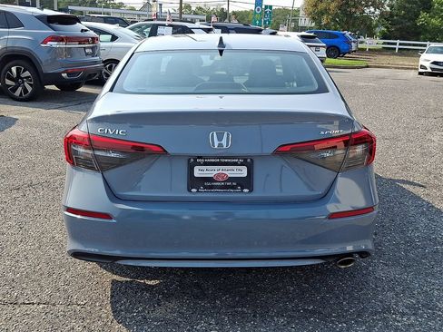 Used 2024 Honda Civic Sport image 5