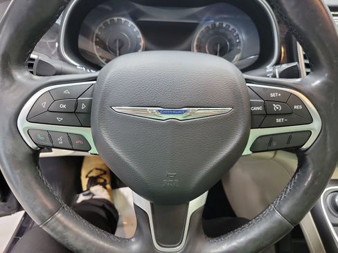 Used 2016 Chrysler 200 C w/ Premium Lighting Group image 31
