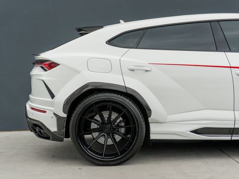 Used 2021 Lamborghini Urus AWD/4WD image 35
