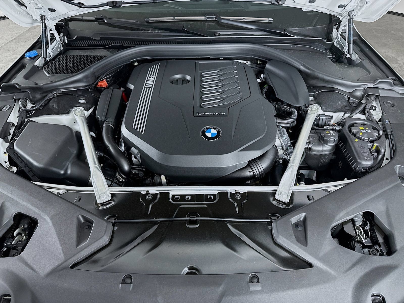 Used 2026 BMW 840i RWD image 32