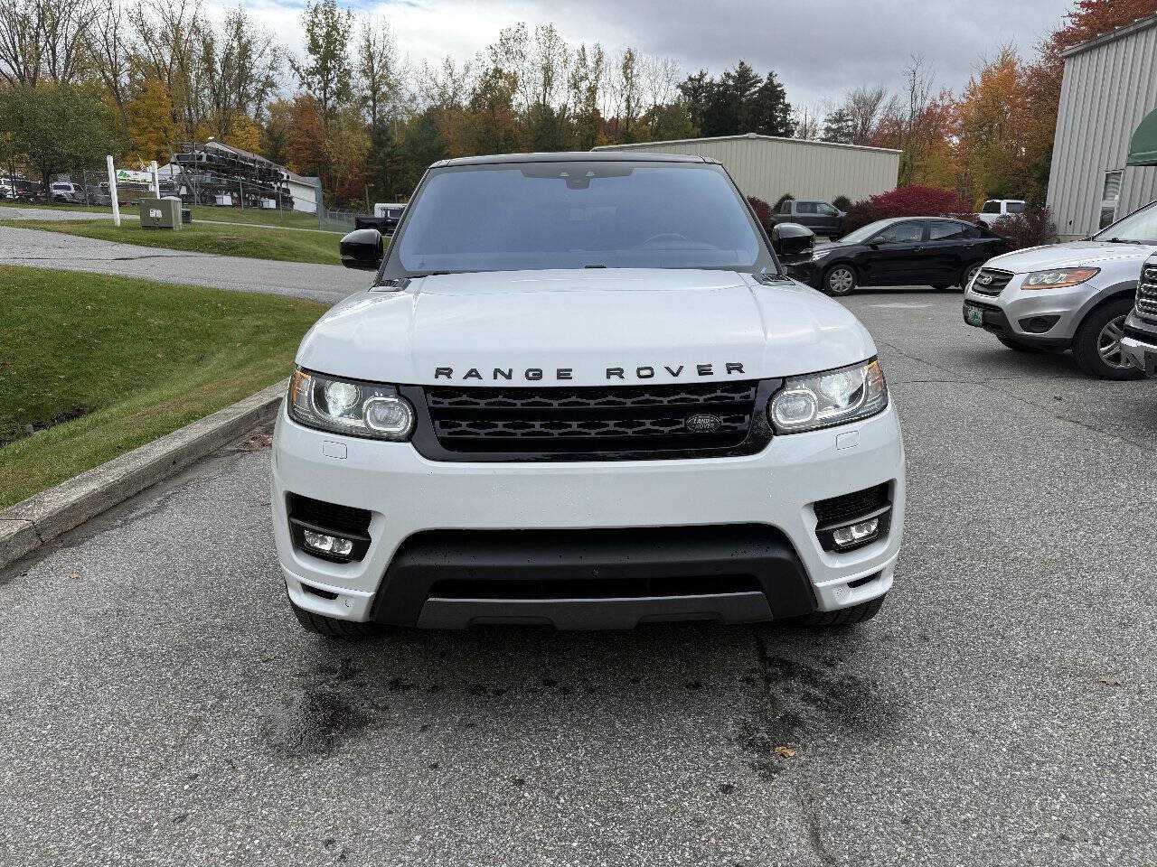 Used 2017 Land Rover Range Rover Sport HSE Dynamic AWD/4WD image 4
