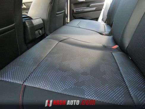 Used 2025 Toyota Tacoma TRD Sport AWD/4WD image 63
