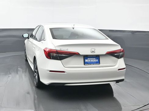 Certified 2024 Honda Civic EX image 5