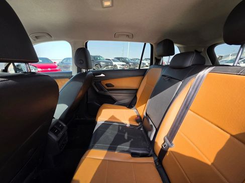 Used 2019 Volkswagen Tiguan SE FWD image 22