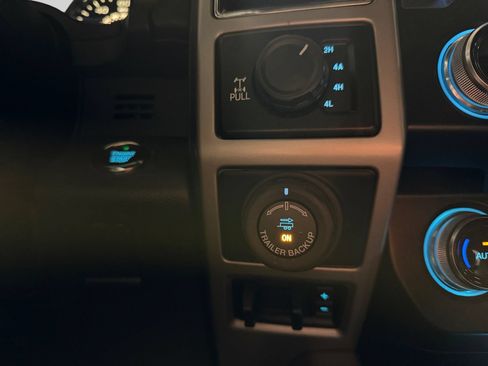 Used 2019 Ford F150 Lariat w/ Equipment Group 502A Luxury AWD/4WD image 34