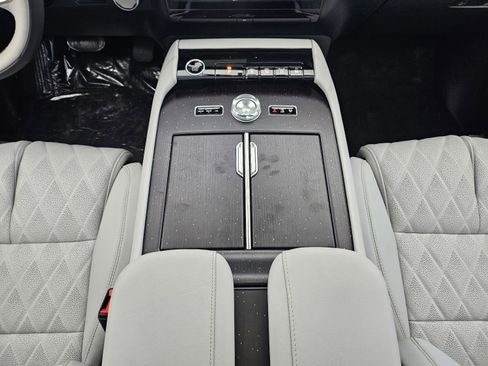 New 2026 Lincoln Navigator L Black Label image 18