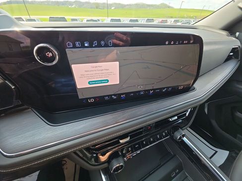 New 2026 Chevrolet Tahoe Premier AWD/4WD image 18