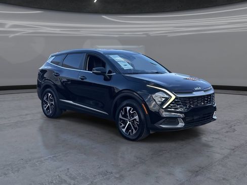 Used 2023 Kia Sportage EX AWD/4WD image 2