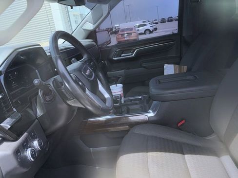 Used 2022 GMC Sierra 1500 Elevation w/ LPO, Elevation Black Package AWD/4WD image 6