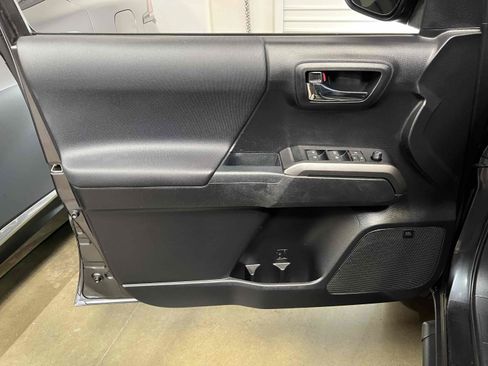 Used 2021 Toyota Tacoma TRD Sport w/ TRD Premium Sport Package RWD image 66