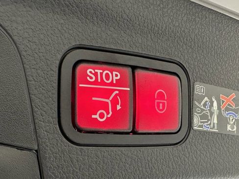 Certified 2025 Mercedes-Benz GLE 350 GLE 350 image 24