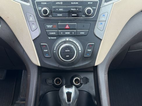 Used 2017 Hyundai Santa Fe Sport AWD/4WD image 16