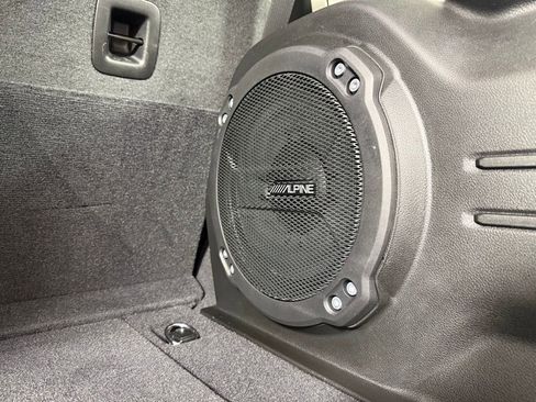 Used 2026 Jeep Wrangler Unlimited Rubicon AWD/4WD image 15