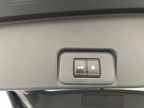 Used 2024 Nissan Rogue Platinum w/ Platinum Premium Package AWD/4WD image 35