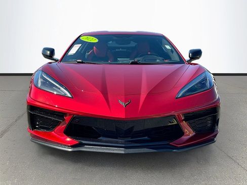 Used 2022 Chevrolet Corvette Stingray Preferred Cpe w/ Z51 Performance Package RWD image 2