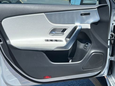 Used 2022 Mercedes-Benz A 220 4MATIC image 10