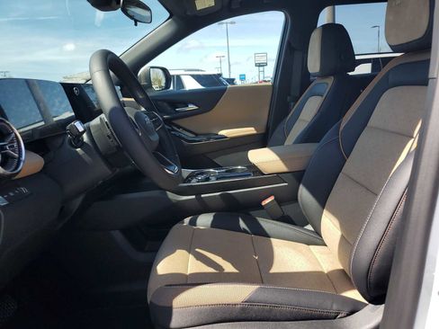 New 2026 Chevrolet Equinox ACTIV w/ Convenience Package III AWD/4WD image 14