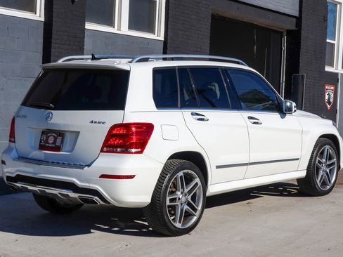 Used 2014 Mercedes-Benz GLK 350 4MATIC w/ Premium 1 Package image 4