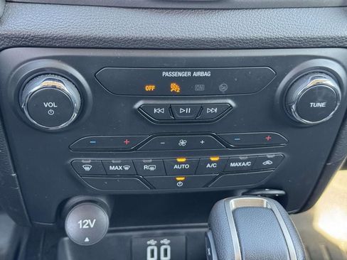 Used 2022 Ford Ranger XLT w/ Equipment Group 301A Mid AWD/4WD image 5