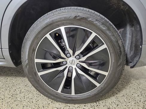 Used 2020 Volvo XC90 T5 Momentum image 8