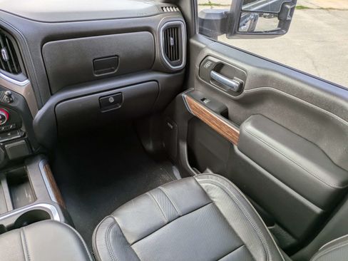 Used 2023 Chevrolet Silverado 3500 High Country AWD/4WD image 17