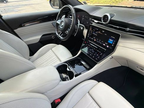 Used 2023 Maserati Grecale Modena AWD/4WD image 31