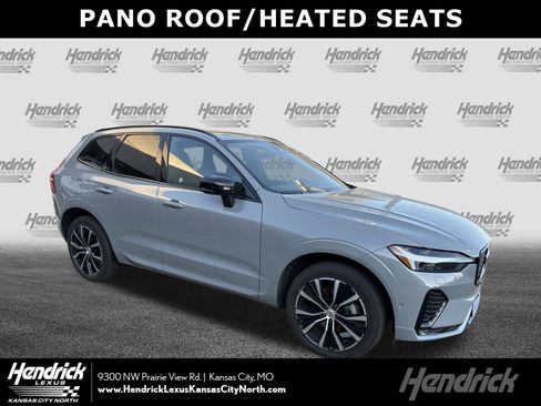 Used 2025 Volvo XC60 B5 Plus image 1