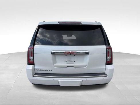 Used 2020 GMC Yukon XL Denali w/ Denali Premium Package AWD/4WD image 5