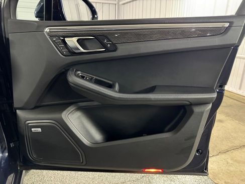 Used 2021 Porsche Macan Turbo w/ Premium Package Plus (PF0) AWD/4WD image 53