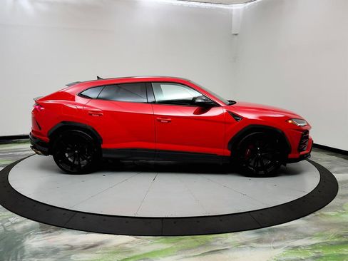 Used 2019 Lamborghini Urus AWD/4WD image 4