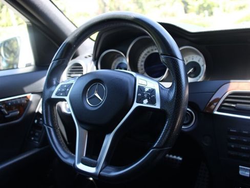 Used 2013 Mercedes-Benz C 300 4MATIC Sedan image 17