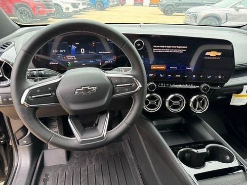 New 2026 Chevrolet Blazer EV LT AWD/4WD image 39