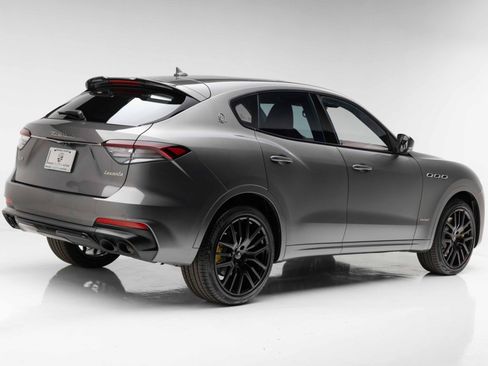 Used 2021 Maserati Levante S GranSport AWD/4WD image 11