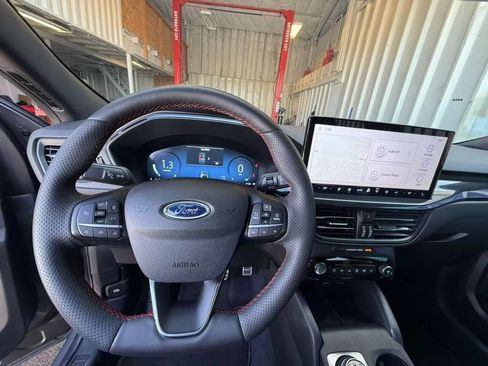 Used 2023 Ford Escape ST-Line Elite AWD/4WD image 17