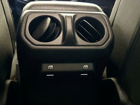 Used 2020 Jeep Wrangler Unlimited Sport S image 26