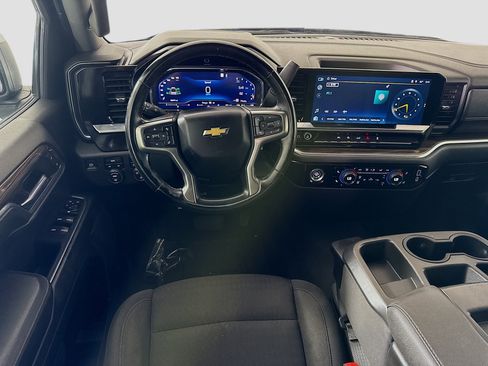 Used 2023 Chevrolet Silverado 1500 LT AWD/4WD image 17