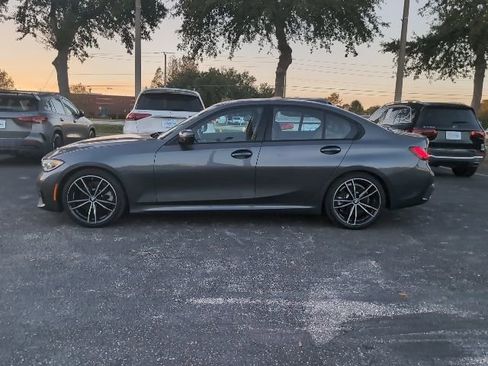 Used 2019 BMW 330i Sedan w/ M Sport Package image 3
