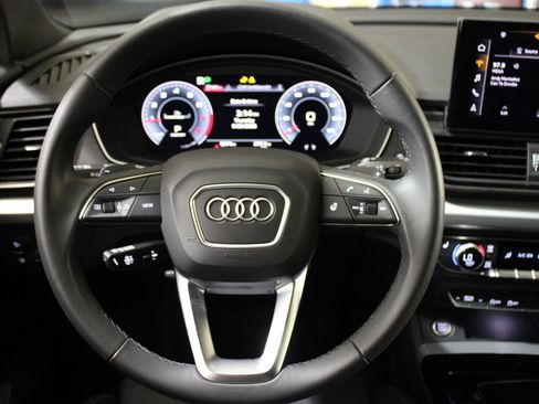 Certified 2025 Audi Q5 2.0T Premium w/ Convenience Plus Package image 14