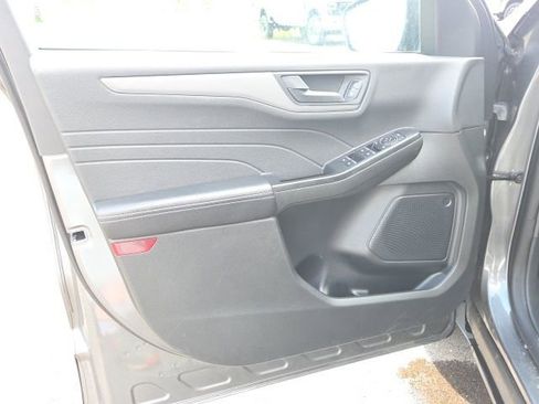 Used 2025 Ford Escape Active AWD/4WD image 24