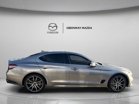 Used 2025 Genesis G70 2.5T RWD image 8