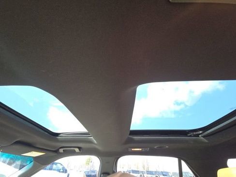 Used 2016 Ford Explorer Limited image 22