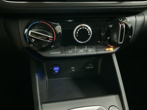 Used 2023 Hyundai Kona SEL image 32