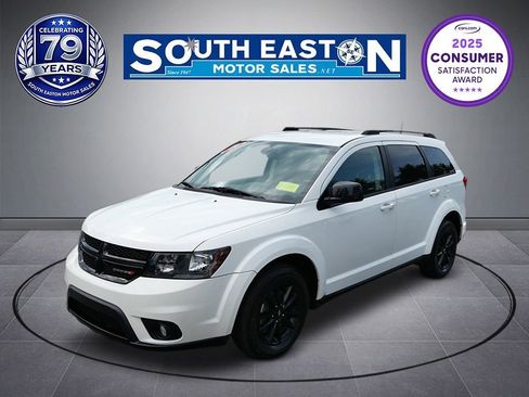Used 2019 Dodge Journey SE w/ Connectivity Group FWD image 1
