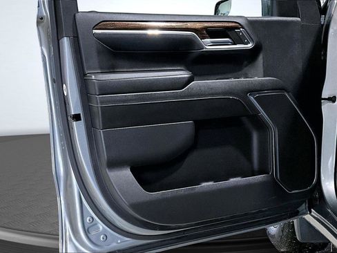 Used 2024 GMC Sierra 1500 Elevation image 25