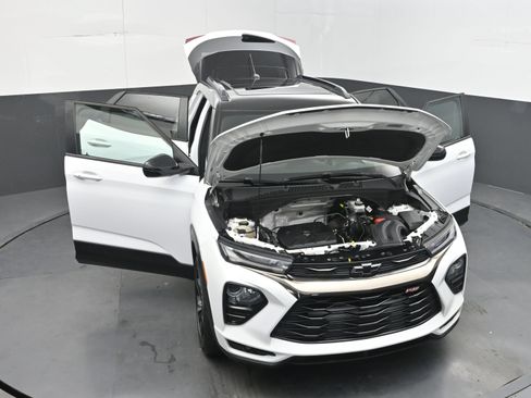 Used 2021 Chevrolet TrailBlazer RS w/ Sun and Liftgate Package FWD image 39