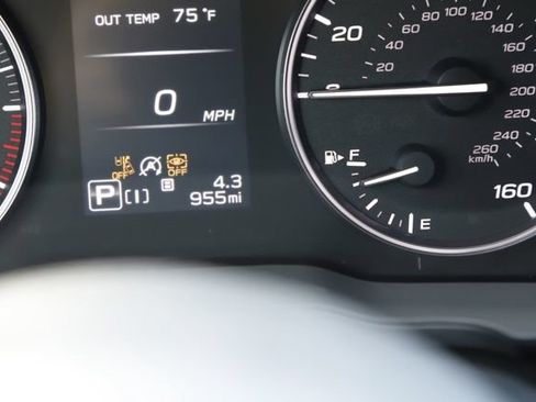 Used 2026 Subaru Crosstrek 2.5i Limited w/ Crosstrek Mirror Package AWD/4WD image 29