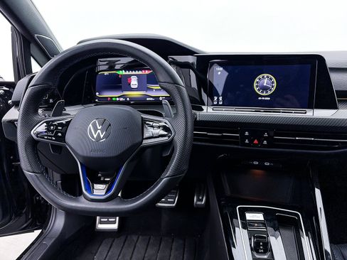 Used 2024 Volkswagen Golf R 2.0T image 9